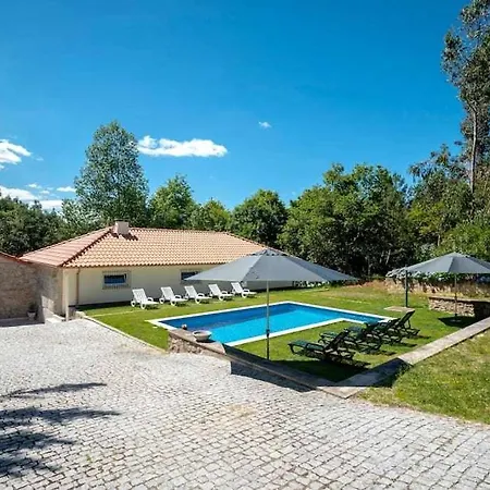 Holiday home Casa Do Pioledo Camelias De Basto *