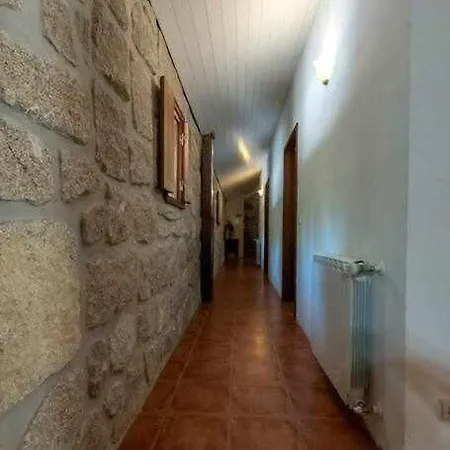 Casa Do Pioledo Camelias De Basto Holiday home Lamelas (Douro Litoral)