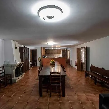 Casa Do Pioledo Camelias De Basto Holiday home Lamelas (Douro Litoral)