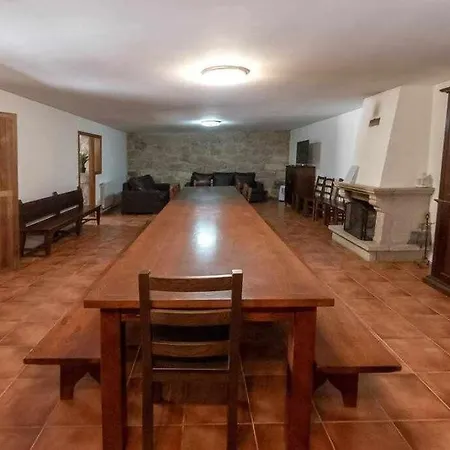 Holiday home Casa Do Pioledo Camelias De Basto
