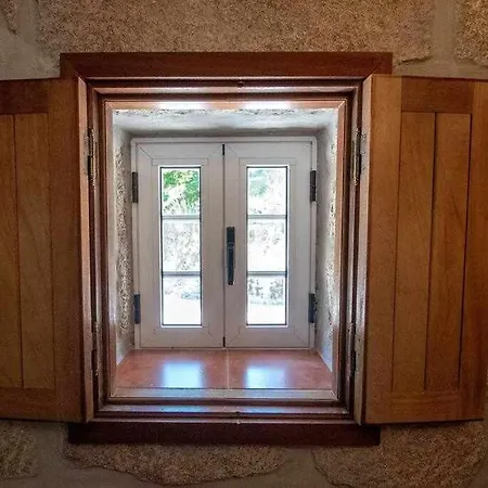 Casa Do Pioledo Camélias De Basto *