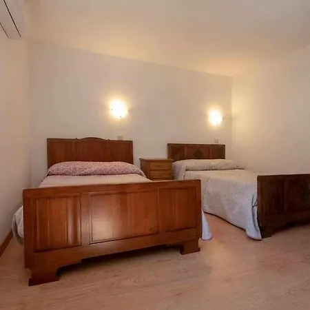 Holiday home Casa Do Pioledo Camelias De Basto Lamelas (Douro Litoral)