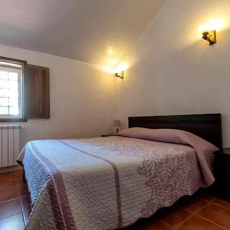 Holiday home Casa Do Pioledo Camelias De Basto
