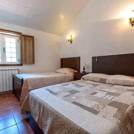 Casa Do Pioledo Camelias De Basto Holiday home *