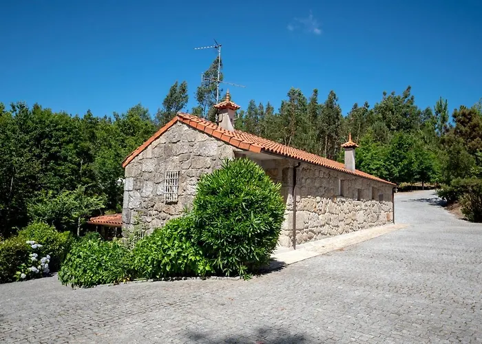 別荘 Casa Do Pioledo Camelias De Basto