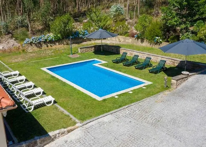 Casa Do Pioledo Camelias De Basto Lamelas